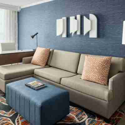 Chicago Marriott Suites Deerfield Rooms