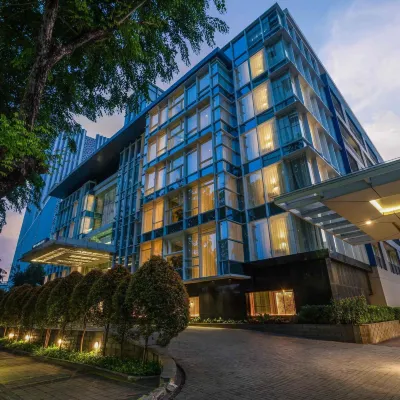 เมอร์เคียว จาการ์ตา ซาบัง โรงแรมใกล้สถานีขนส่งกรอกอล