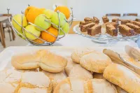 HI Alfeizerão – Pousada de Juventude - breakfast