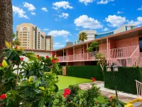 Abode Beach House - 2-Star
