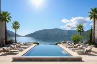 Mövenpick Hotel & Residences Teuta Kotor Bay (Q2 2026) - Pools