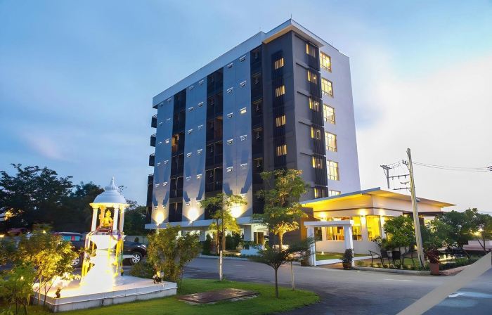 โรงแรมเดอะ เซเนอรี