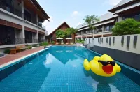 Plakan Resort