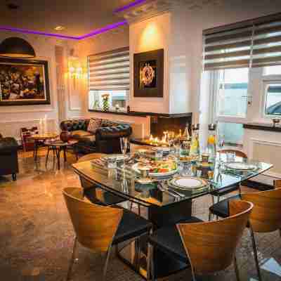 Diamond Suites by Reykjavik Keflavik Airport Dining/Meeting Rooms