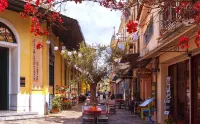 Seaside Family Haven - Avia's Spacious Getaway - 2-Star