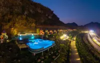 Moc Chau Island Mountain Park & Resort - Pools