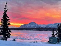 Robin's Nest: A Private Lakeview Apartment in the Heart of Wasilla, Alaska - Apartments