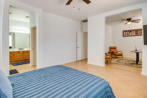 Pets Welcome! Surprise Family Gem w/ Yard & Patio - 4 Sao