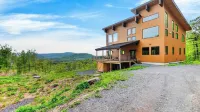 Bates Ridge by Avantstay Secluded Catskills Retreat Near Hunter Mountain + Game Room - Wi-Fi