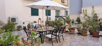 Private Terrace Retreat in Historic Lisbon - Bungalows