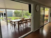 Swansea Sands- Modern Family home close to the lake - Wifi