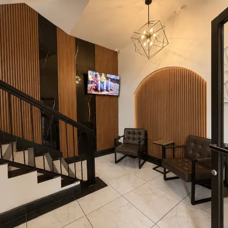HOTEL SERENO BUSINESS INN