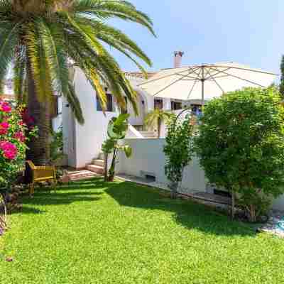 Villa Grand Pool Terrace by Casasol Hotel Exterior
