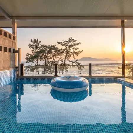 Yeosu Fisterra Spa Poolvilla