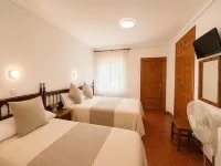 Hostal Bellas - breakfast