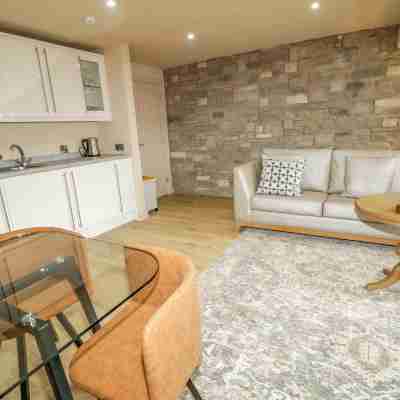 Suite 33A Others
