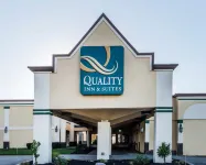 Quality Inn & Suites Erie Near Casino - Wifi