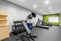 Spark by Hilton Missouri City - 2-Star