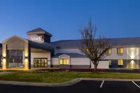 Spark by Hilton Bentonville - parking