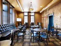 Brewhouse Inn and Suites Hotels near Miller Park