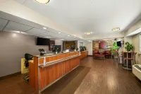 達拉斯DFW機場北紅頂飯店 - 停車場