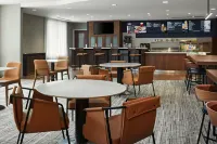 Courtyard Hamilton - breakfast