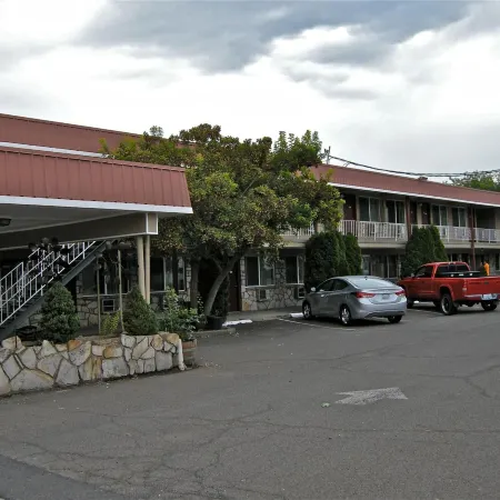 Royal Motor Inn