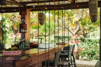 Hopkins Bay Resort - bar