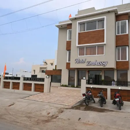 Hotel Embassy