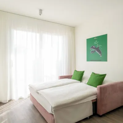 eeeden apartments Wien 10 Các khách sạn gần Ga tàu điện ngầm Simmering