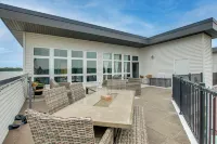 Rooftop Deck, Great Views! Modern Condo Near Dtwn - Apartments