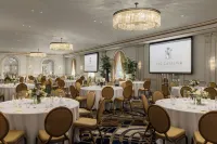 The Historic Cavalier Hotel and Beach Club, Autograph Collection - parking