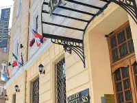 Gallery Hotel Sis Các khách sạn gần Sân vận động Eden