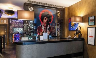Karma Sanctum Soho Hotel