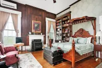 Maple Hill Manor - Homestays