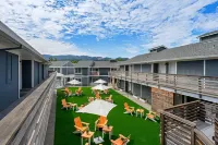 UpValley Inn & Hot Springs Napa Valley, an Ascend Collection Hotel - Wifi