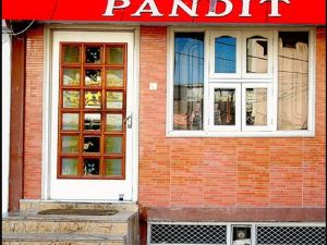 Hotel Pandit