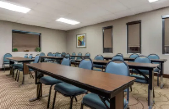 Comfort Inn & Suites Butler