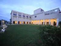 Surya Garden Hoteles en Distrito de Angul