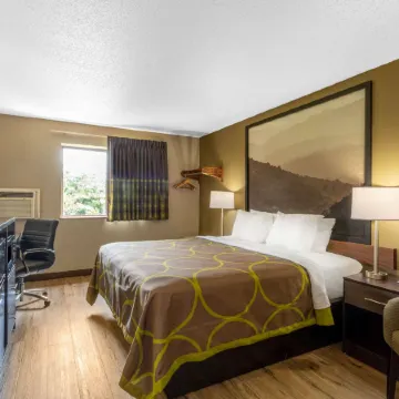 Super 8 by Wyndham Abingdon VA