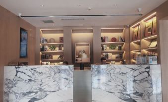 Full Year Fashion Hotel