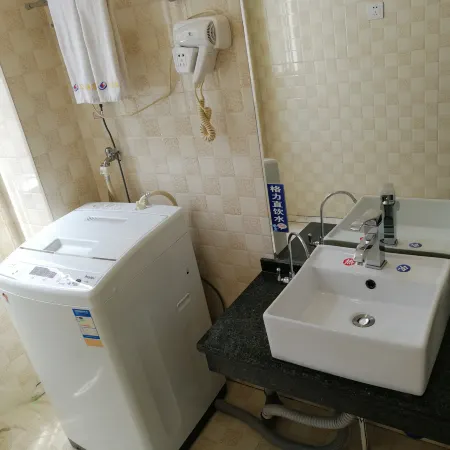 520 Aiqing Apartment (Anhua Dacheng)