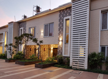 Sorina Hillside Resort