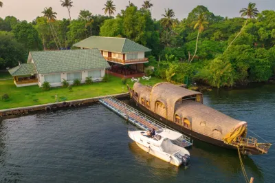 Cyrus Resort Hotels near Muhamma boat jetty