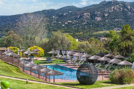 Suites Natura Mas Tapiolas