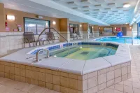 Heritage Inn & Suites St Louis Fenton, Trademark by Wyndham Hotels in Des Peres