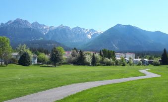 Mountain View Resort and Suites at Fairmont Hot Springs