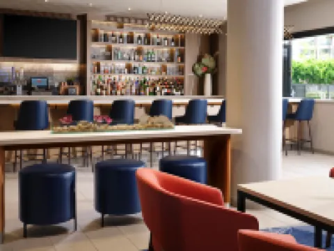 Costa Mesa Marriott Hotels in Costa Mesa