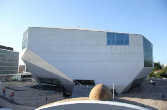 Porto Music Guest House Отели рядом с достопримечательностью «Synagogue Kadoorie - Mekor Haim»