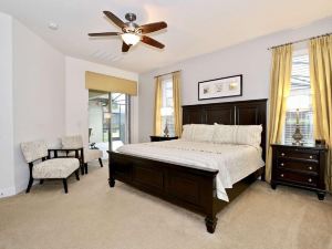 Gorgeous 4Bd Close to Disney w/ Pool @ 4072 Solterra Resort